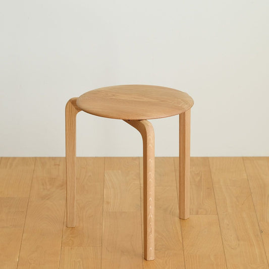 DENTO LISCIO | Stool (3本脚スツール)