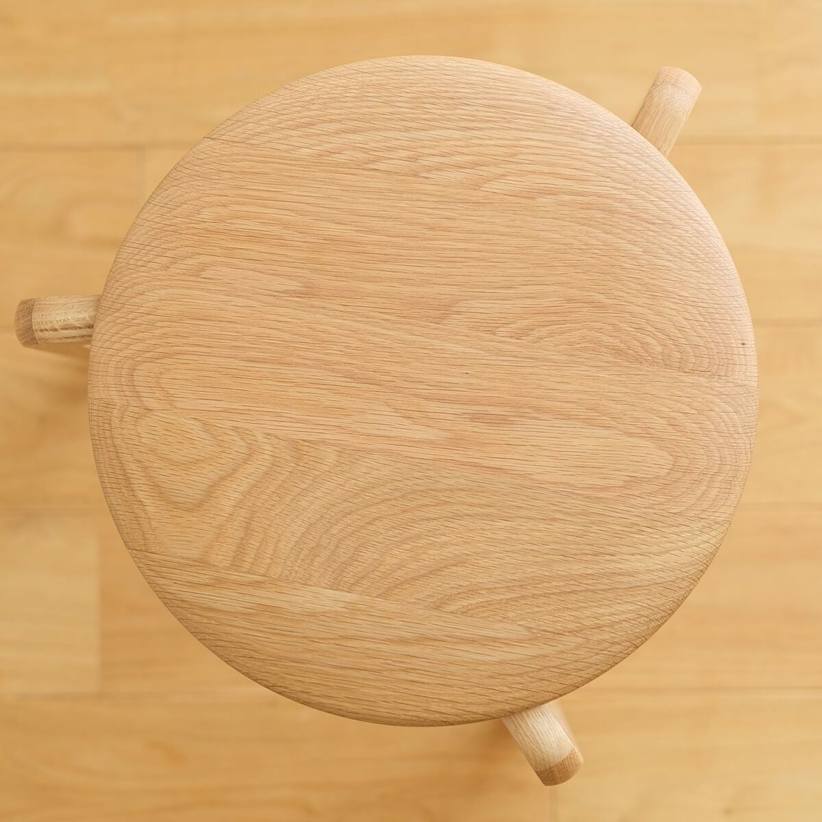 DENTO LISCIO | Stool (3本脚スツール)