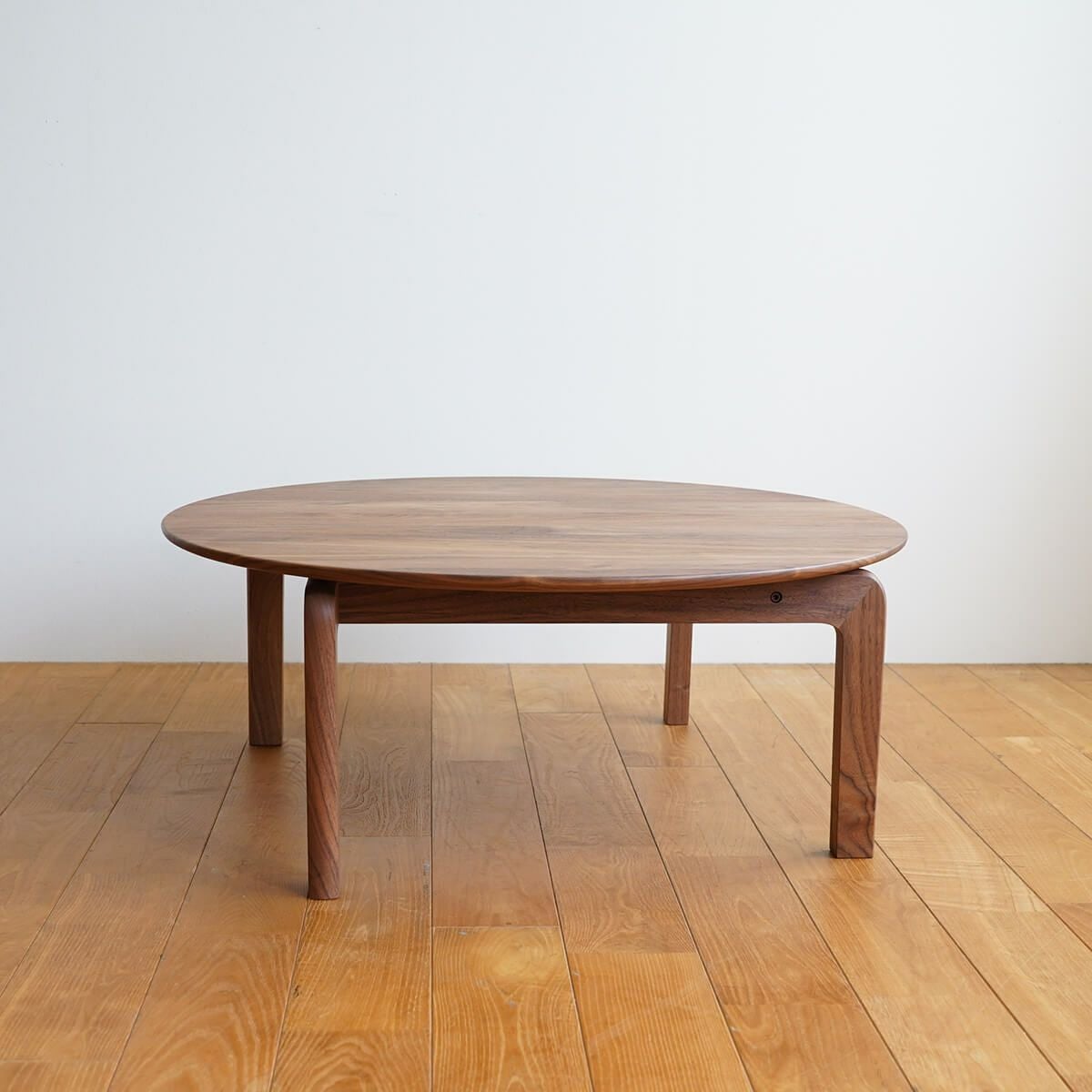DENTO LISCIO | Circle Low Table 直径84cm (ローテーブル)