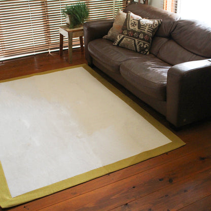 BRID Olika LINEN FRAME RUG 140×200