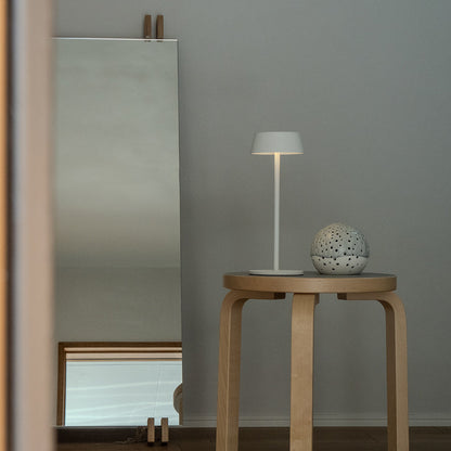 BRID Olika CORDLESS LED TABLE LIGHT