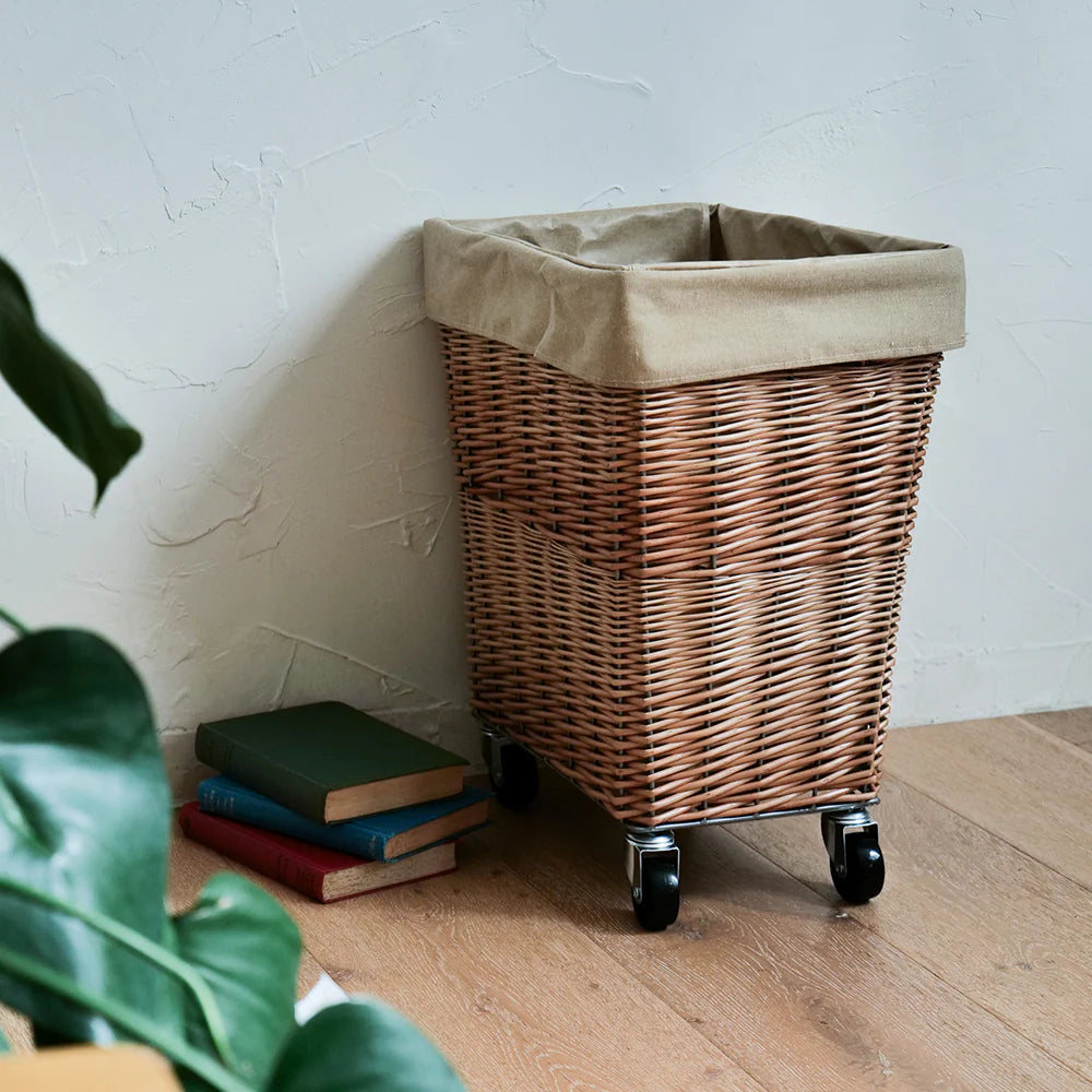 BRID WILLOW LAUNDRY BASKET with CASTER 34L