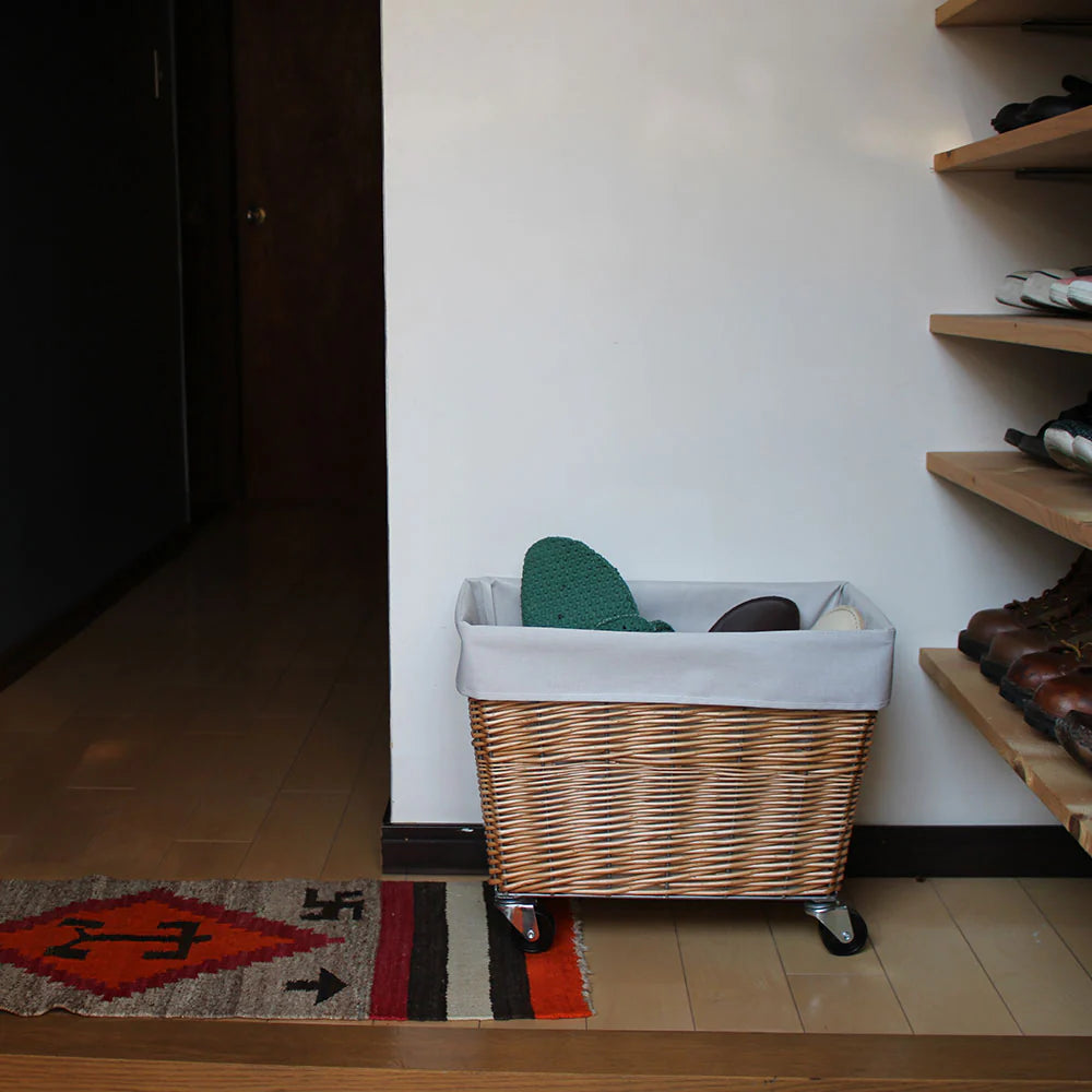 BRID WILLOW LAUNDRY BASKET with CASTER 28L